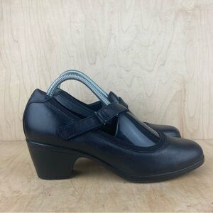 CLARKS WOMEN'S EMILY2 MABEL MARY JANE BLACK PUMPS SIZE 11